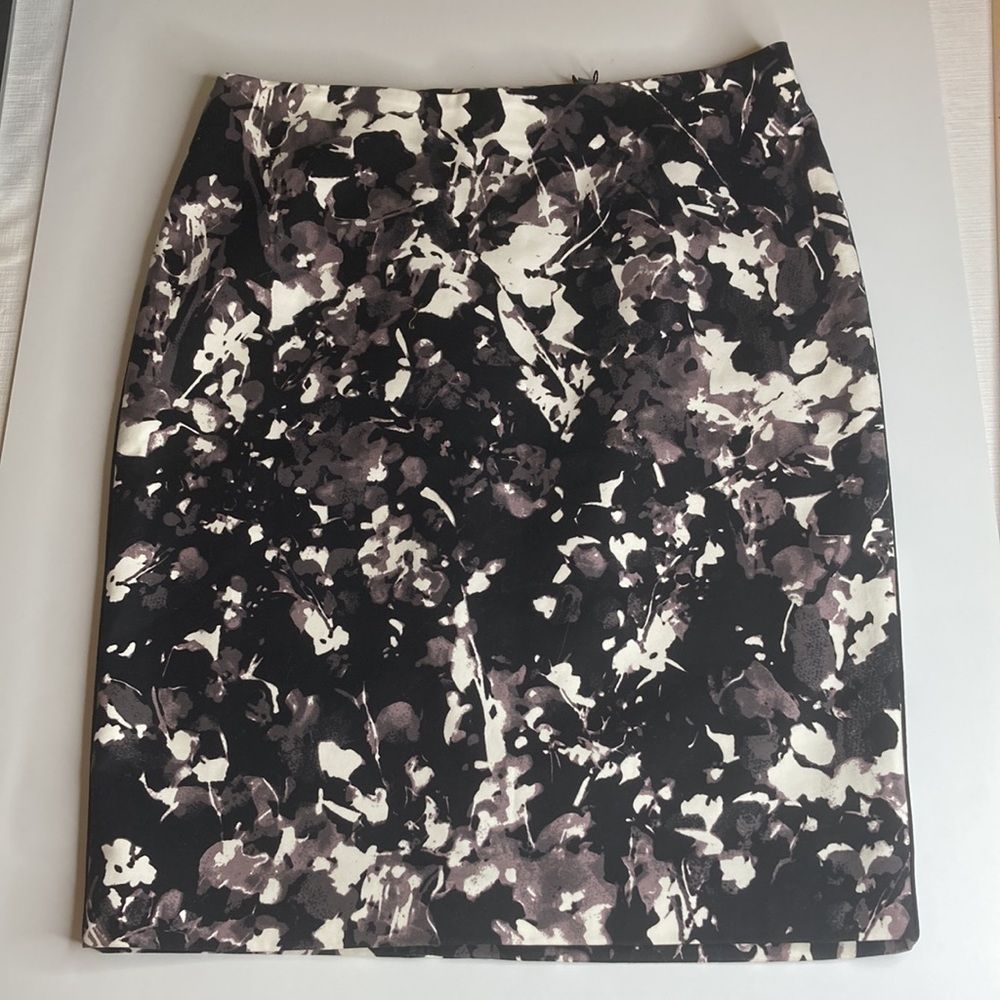 Adrianna Papell Skirt Black Abstract Print Pencil Skirt